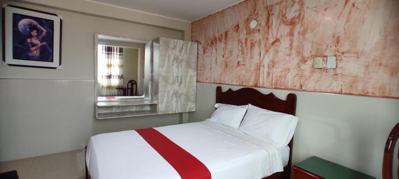 Hotel Real Bolivar Chimbote Esterno foto